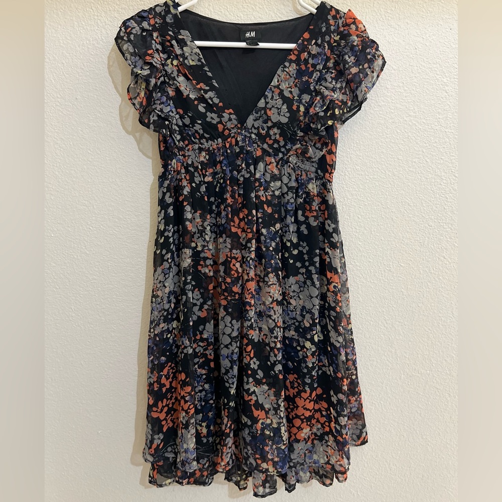 H&M dress. Size XS. Beautiful dress.